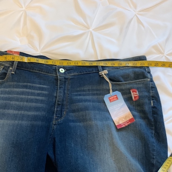 NWT LEVI’S SIGNATURE Denim Jean Capri Size 28 - Picture 11 of 16